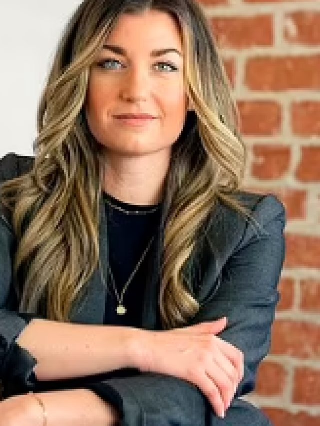 Flight attendant turned author reveals terrible security vulnerability