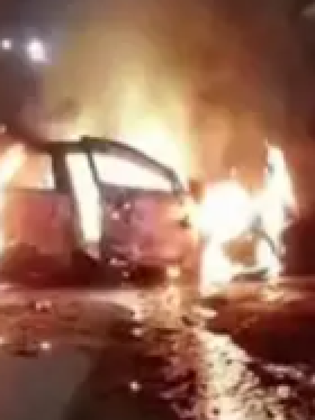 Israeli settlers torch West Bank village