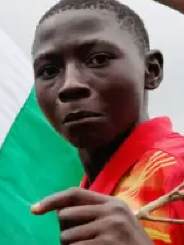 Nigerian president demands end to deadly protests