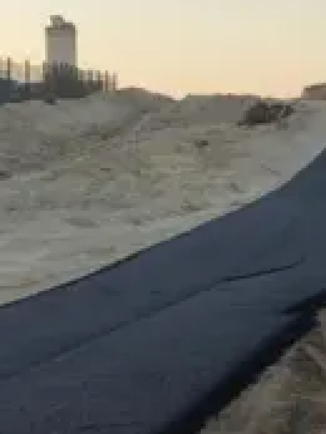 Satellite images show how Israel is paving key Gaza road