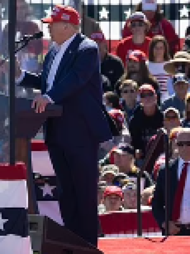 Dramatic moment Trump fan collapses at Wisconsin rally as crowd prays