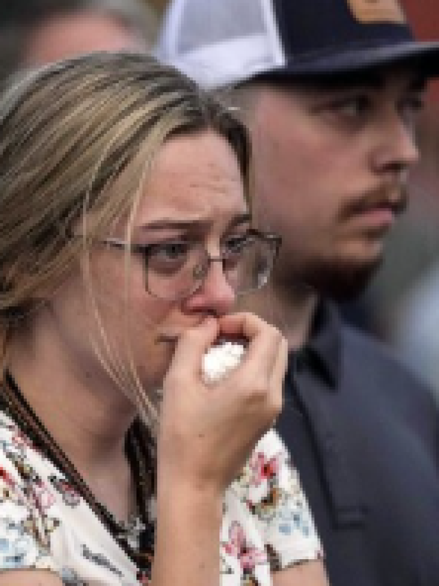 Church services help Georgia residents mourn victims of school shootings