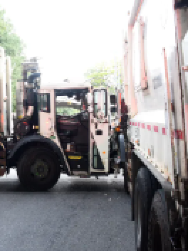 19-year NYC Sanitation vet killed while working in Queens
